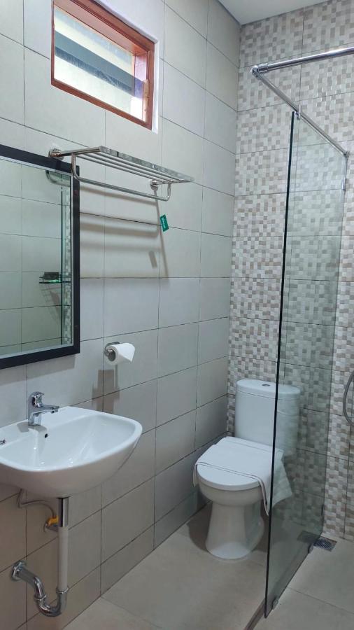 The Laviana Hotel โลวินา ภายนอก รูปภาพ